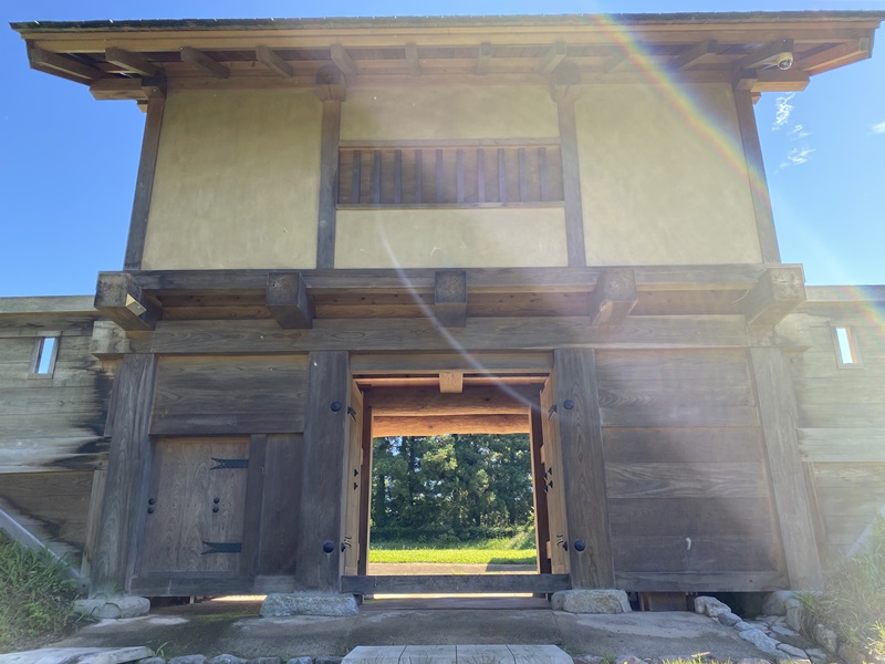 箕輪城-郭馬出西虎口門正面