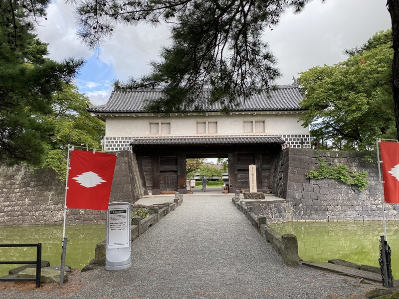 新発田城表門