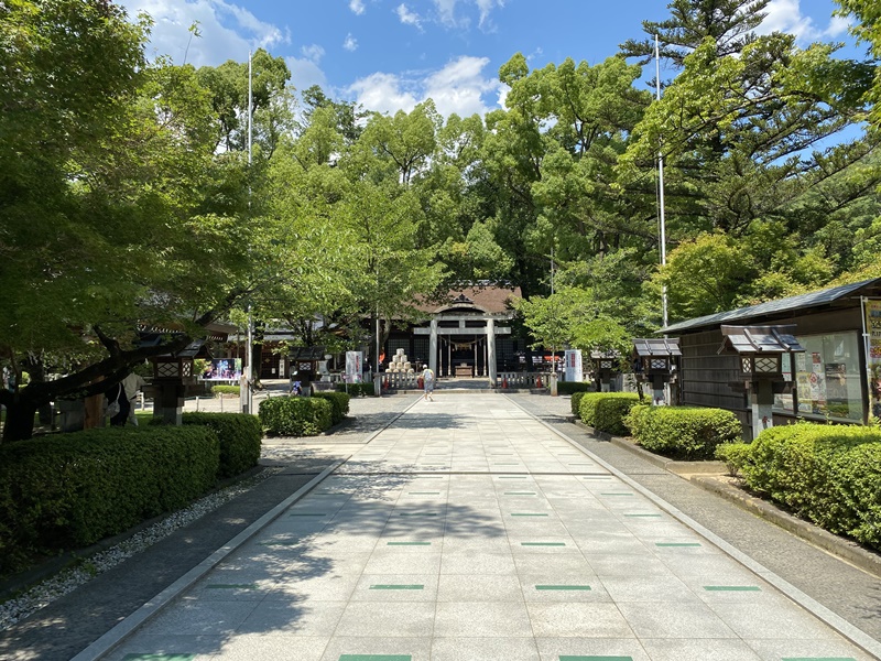 武田神社境内