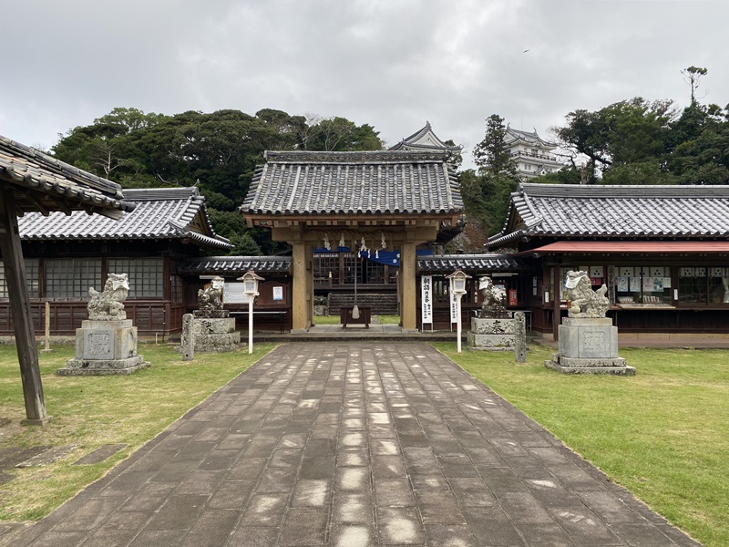 平戸城亀岡神社本殿