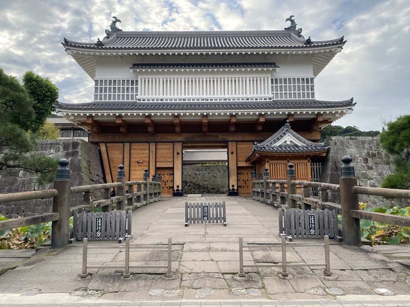 鹿児島城御桜門