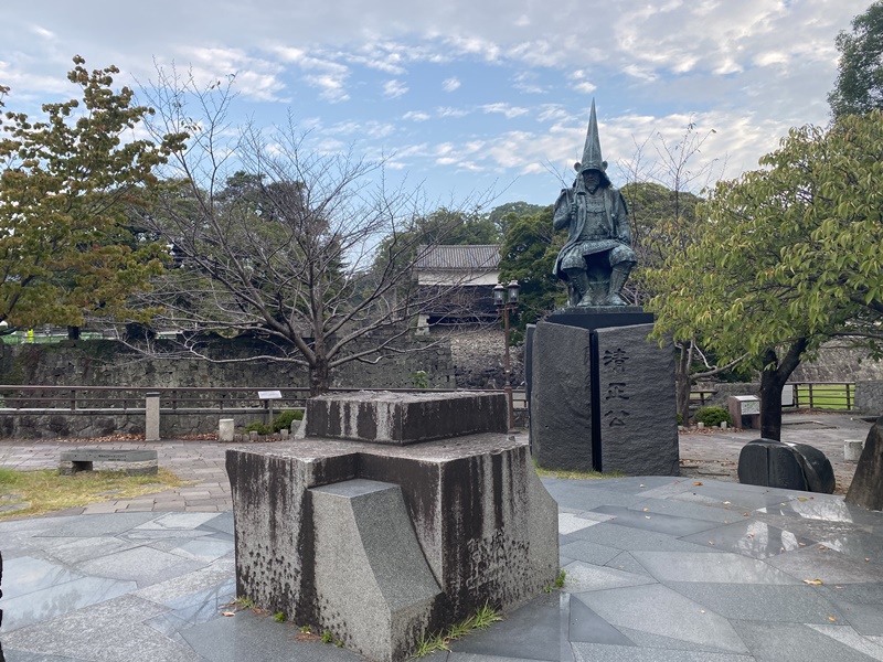 熊本城加藤清正像