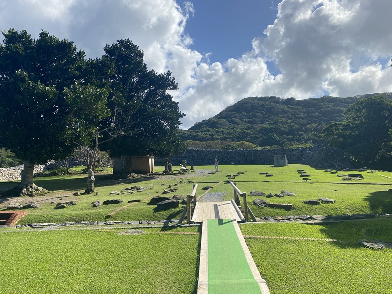 今帰仁城大庭