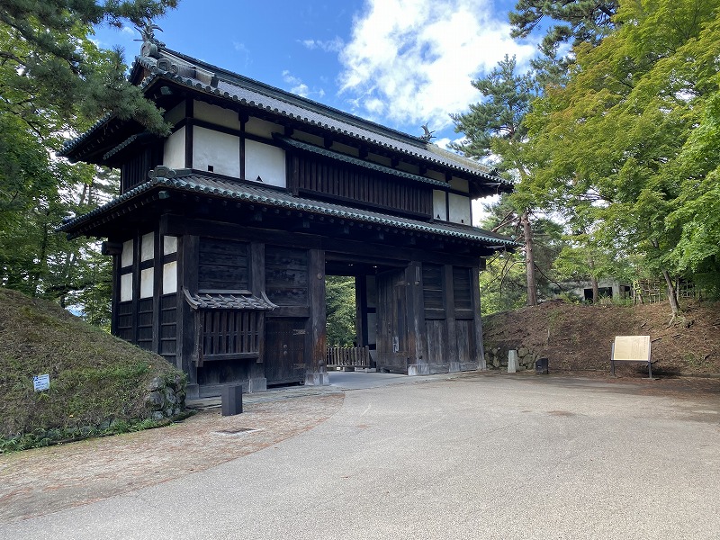 弘前城二の丸南門
