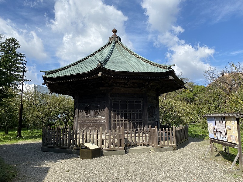 八卦堂・弘道館記念記碑